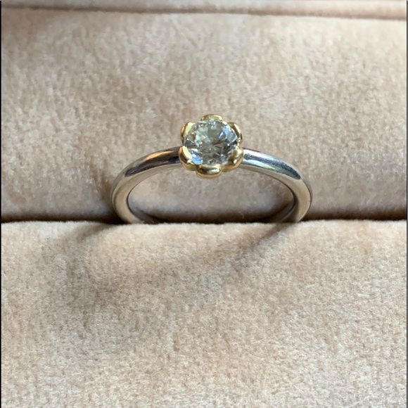 💍🦋PLATINUM, 18kt & DIAMOND SOLITAIRE RING. - Picture 2 of 8